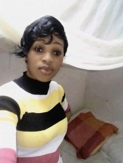Profil de Louisa, une femme célibataire de 30 ans à Yaoundé
