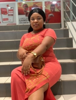 Profil de Marie, une femme célibataire de 26 ans à Abidjan