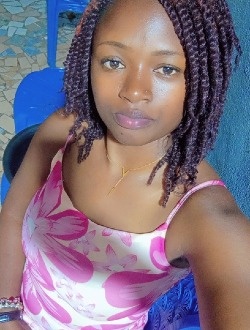 Profil de Mégane, une femme célibataire de 24 ans à Yaoundé