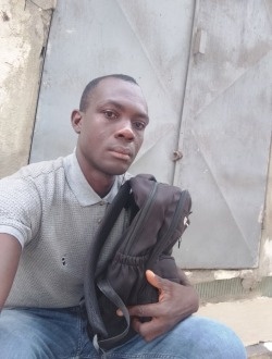 Profil de François, un homme célibataire de 33 ans à Abidjan