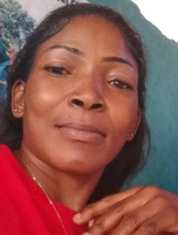 Profil de Stéphanie, une femme célibataire de 44 ans à Ababa
