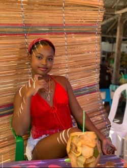 Profil de Hynardie, une femme célibataire de 22 ans à Toamasina