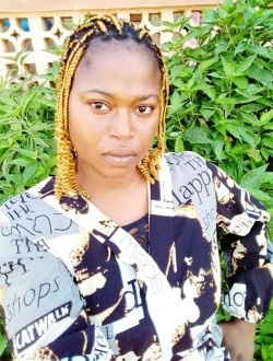 Profil de Françoise, une femme célibataire de 34 ans à Lomé