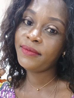 Profil de Darling, une femme célibataire de 33 ans à Douala