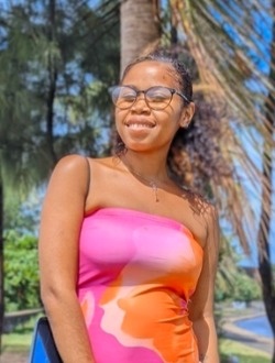 Profil de Ornella, une femme célibataire de 21 ans à Sambava