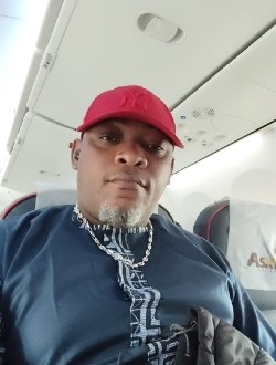 Profil de Marcel, un homme célibataire de 44 ans à Libreville