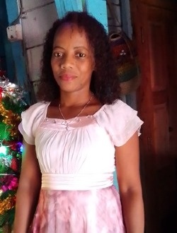Profil de Suzanne, une femme célibataire de 46 ans à Toamasina