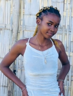 Profil de Mayah, une femme célibataire de 25 ans à Toamasina