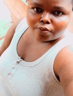 Profil de Bria, une femme célibataire de 26 ans à Kinshasa Nongo