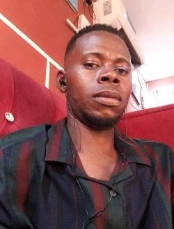 Profil de Khan, un homme célibataire de 39 ans à Bacongo