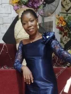 Profil de Colette, une femme célibataire de 41 ans à Abomey-Calavi
