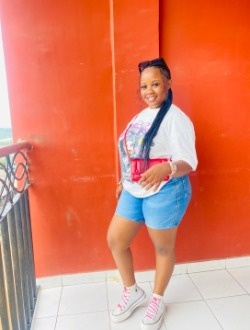 Profil de Manuela, une femme célibataire de 23 ans à Douala