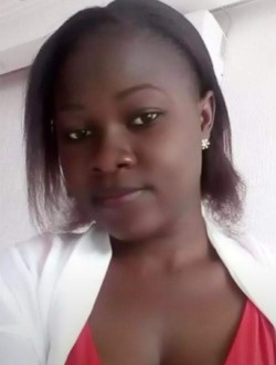 Profil de Estelle, une femme célibataire de 33 ans à Cotonou