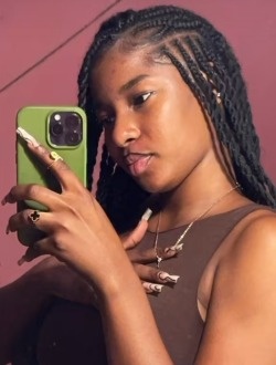 Profil de Méfia, une femme célibataire de 23 ans à Abaga