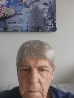 Profil de Roger, un homme célibataire de 84 ans à Montréal