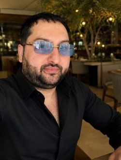 Profil de Yoannes Ionut, un homme célibataire de 34 ans à Amsterdam