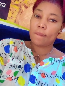 Profil de Mira, une femme célibataire de 35 ans à Cotonou