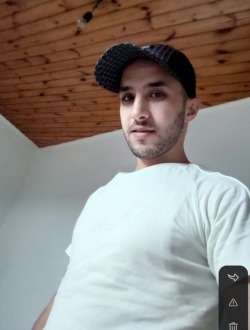 Profil de Hicham, un homme célibataire de 33 ans à Bruxelles