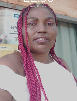 Profil de Béatrice, une femme célibataire de 54 ans à Yaoundé