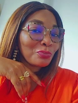 Profil de Manuela, une femme célibataire de 45 ans à Yaoundé