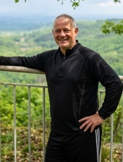 Profil de Gerald, un homme célibataire de 50 ans à Lons-le-Saunier