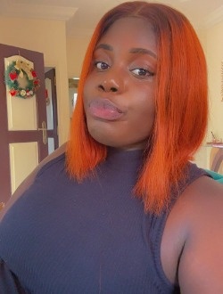 Profil de Dixy Princia, une femme célibataire de 28 ans à Dakar
