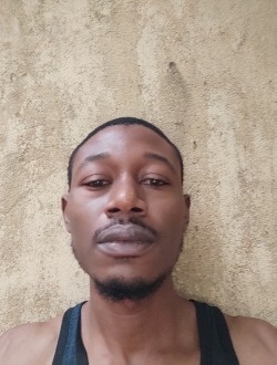 Profil de Maxime, un homme célibataire de 34 ans à Bobo-Dioulasso