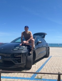 profile picture 0