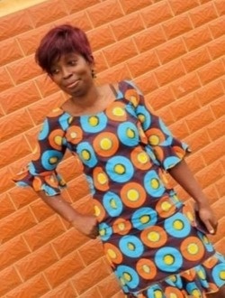 Profil de Belinda, une femme célibataire de 33 ans à Douala