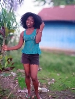 Profil de Olga, une femme célibataire de 35 ans à Sambava