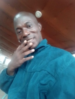Profil de Claver, un homme célibataire de 52 ans à Abi