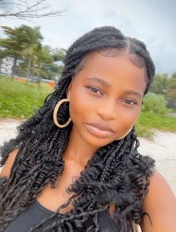 Profil de Françoise, une femme célibataire de 25 ans à Gancourt-Saint-Étienne