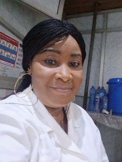 Profil de Justine, une femme célibataire de 43 ans à Petit Abidjan-Youkou