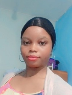 Profil de Felicité, une femme célibataire de 35 ans à Porto-Novo