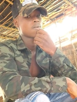 Profil de Sylvestre, un homme célibataire de 27 ans à Abengourou
