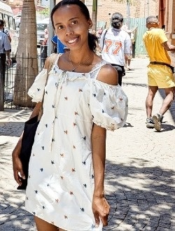 Profil de Loïs Shelidan, une femme célibataire de 24 ans à Antananarivo