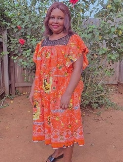 Profil de Adeline, une femme célibataire de 45 ans à Abong Mbang