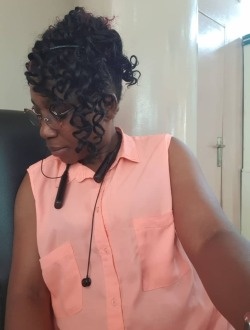 Profil de Helvitie, une femme célibataire de 45 ans à N'Djamena