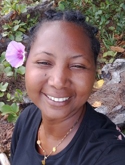 Profil de Elinah, une femme célibataire de 37 ans à Aharana