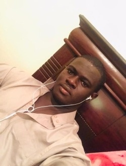 Profil de Abdoul Diallo, un homme célibataire de 37 ans à 'Açaçda