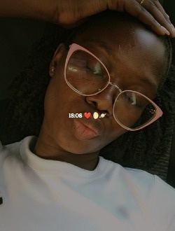 Profil de Océane, une femme célibataire de 27 ans à Cotonou