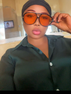 Profil de Tiya, une femme célibataire de 47 ans à Conakry