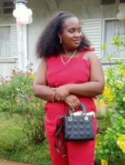 Profil de Aurélie, une femme célibataire de 31 ans à Sambava