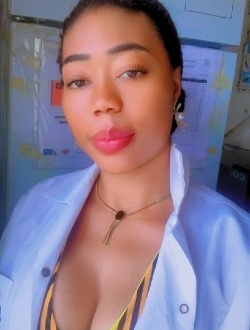 Profil de Flora Raissa, une femme célibataire de 31 ans à Ababa