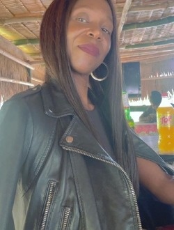Profil de Suzanne Eliane, une femme célibataire de 46 ans à Meyo-Mengo