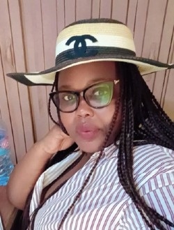 Profil de Rebecca, une femme célibataire de 36 ans à Louis