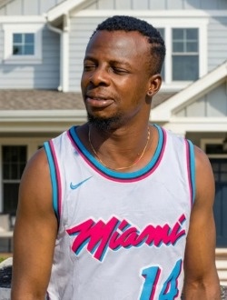 Profil de Angel Fèmi, un homme célibataire de 36 ans à Seme Kpodji