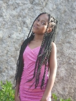 Profil de Marie Angelle, une femme célibataire de 20 ans à Toamasina