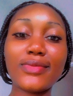 Profil de Maëlle Raïssa, une femme célibataire de 23 ans à Yaoundé