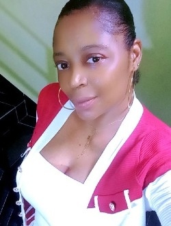 Profil de Géraldine, une femme célibataire de 37 ans à Douala